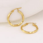Candongas De Oro 18K Melcocha Cuadradas