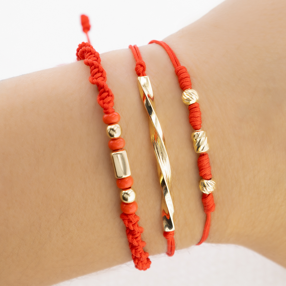 CL03-02_2.jpg Pulsera De Oro 18k Macramé Con Cilindros Diamantados 6mm Hilo Rojo 0,42gr - Imagen 2
