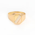 Anillo De Oro 18k Sello Cuadrado Tres Oros 3,1Gr - Imagen 3