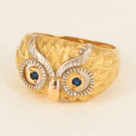 Anillo De Oro 18k Búho Con Piedras Azules 7,5Gr - Imagen 2
